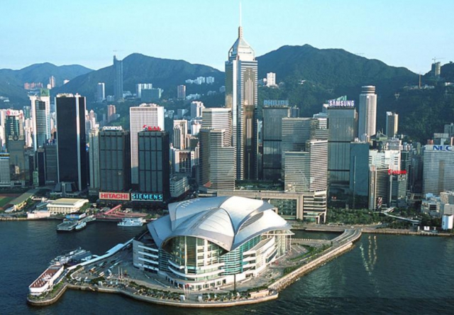 香港硕士-提升学历的重要性